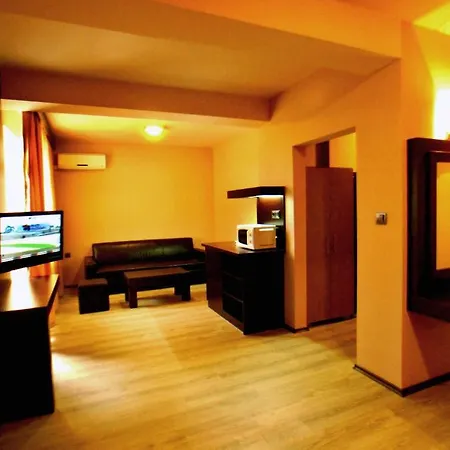 ホテル Luxor 3*